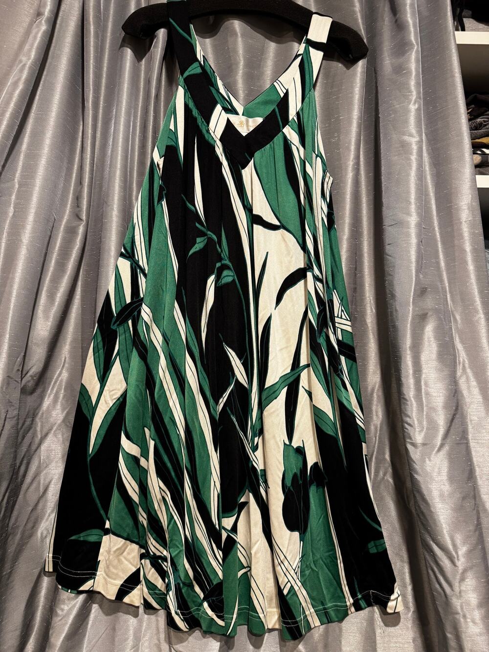 Julie Brown Vneck tank dress size Medium